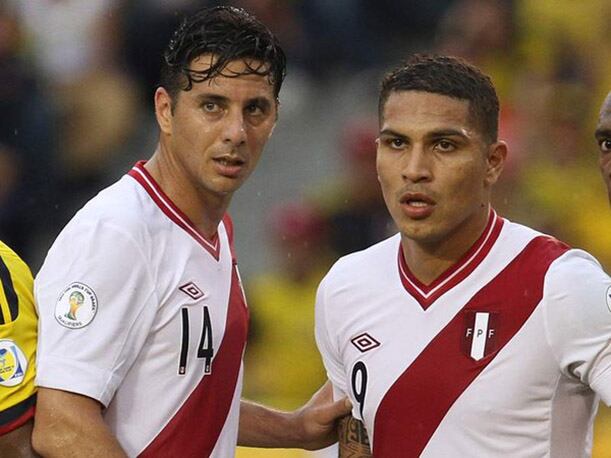 Paolo Guerrero y Claudio (Foto: EL Bocón)