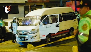 ¡Callao bajo fuego! Sicarios camuflados como falsos pasajeros asesinan a conductor de combi en plena ruta