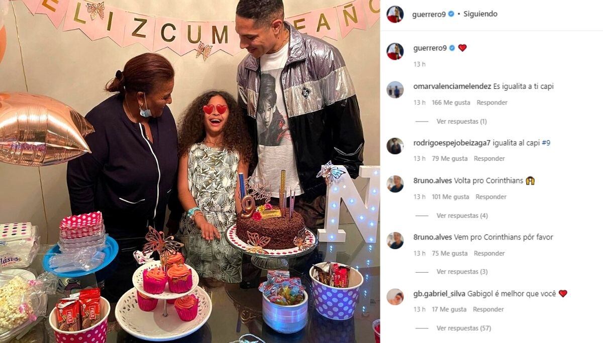 Doña Peta le roba una carcajada a su nieta (Foto: @guerrero9)