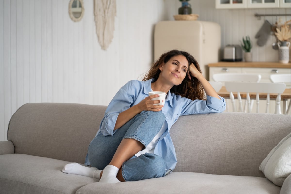 Pequeños hábitos cotidianos pueden contribuir al bienestar y ayudar a disfrutar más el día a día. Foto: Istock.