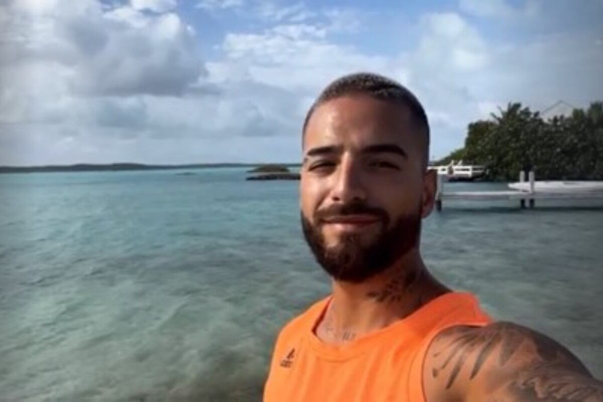 Maluma muestra como pasa sus merecidas vacaciones en casa frente al mar. (Foto: @maluma / Instagram)