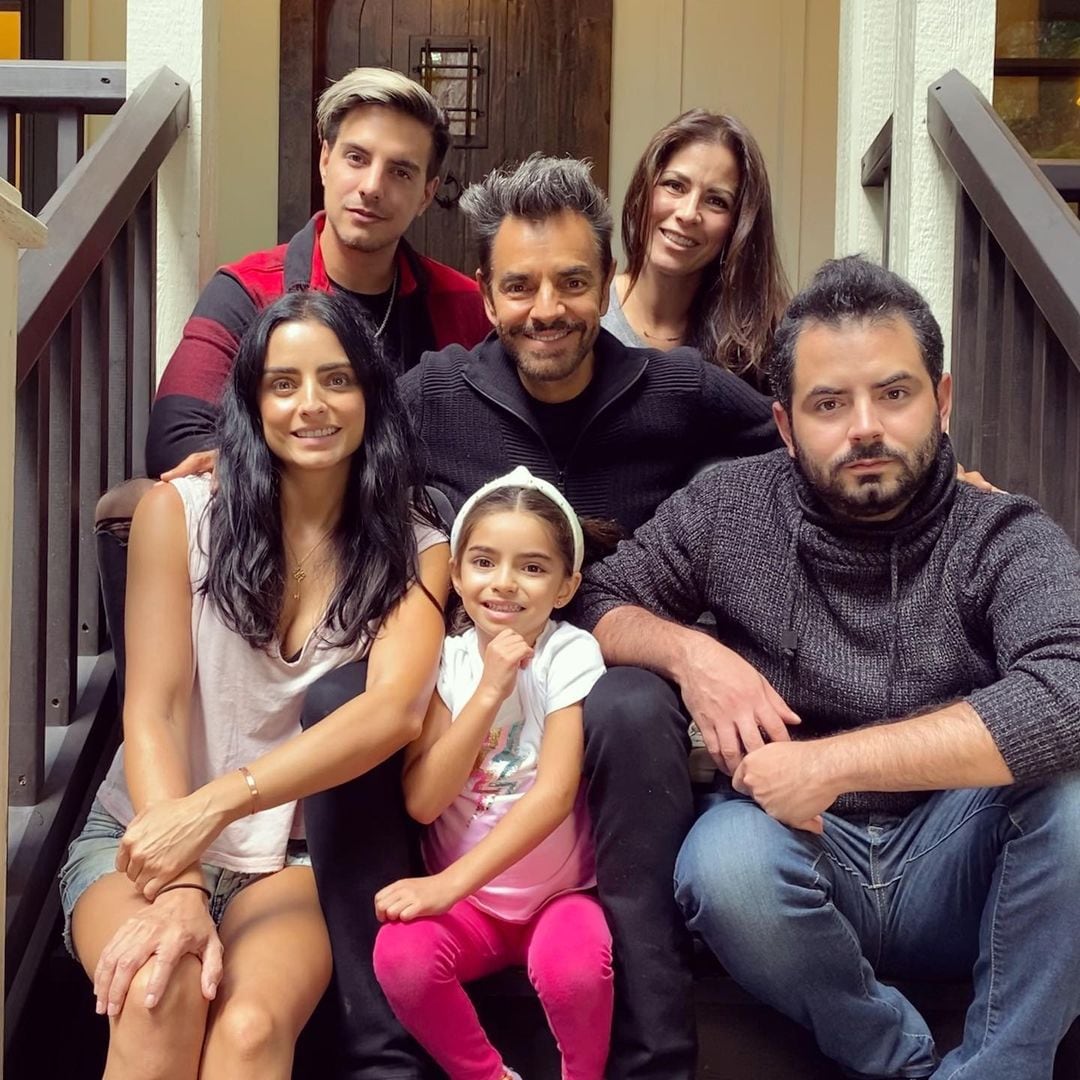 Alessandra Rosaldo, Eugenio Derbez, Aislinn Derbez, Vadhir Derbez, José Eduardo Derbez y Aitana Derbez (Foto: Eugenio Derbez / Instagram)