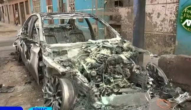 Vehículo de alta gama quedó reducido a chatarra. (Ocurre ahora / ATV)