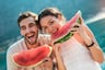 ¿Qué frutas te mantendrán hidratado en verano y son bajas en calorías y azúcares?