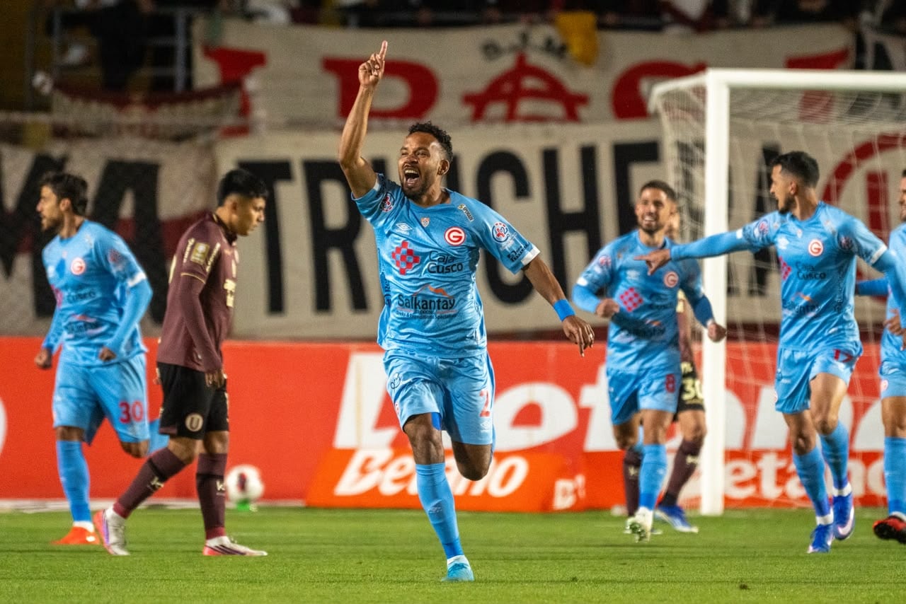 Universitario cayó goleado 4-0 ante Deportivo Garcilaso en el Cusco. (Fotos: Paloma del Solar/@photo.gec)