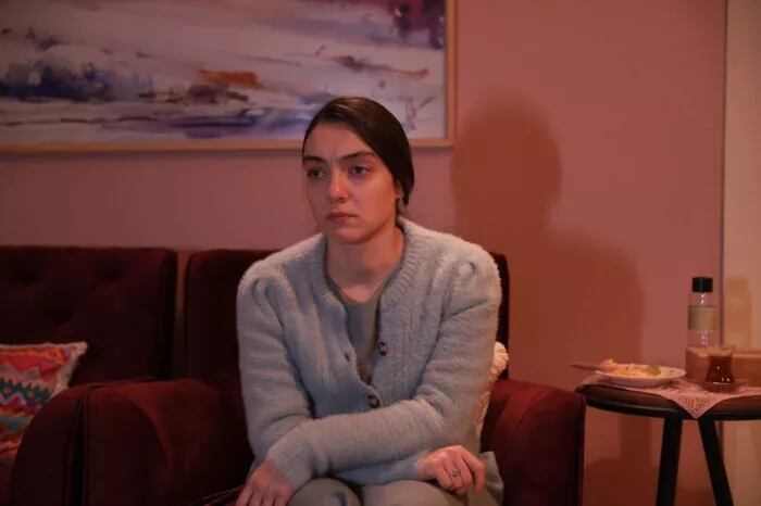 La actriz turca Merve Dizdar interpreta a Gülben en "Inocentes" (Foto: OGM Pictures)