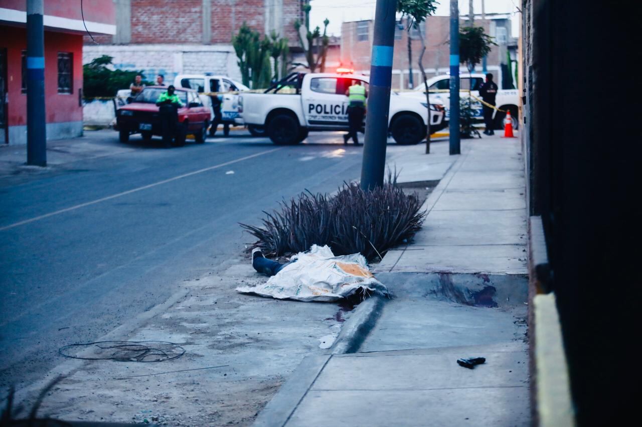 Callao: policía muere baleado tras presunto robo de lingote de oro en banda criminal. Foto: GEC