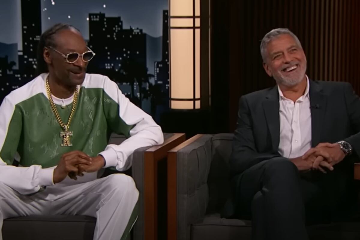 Snoop Dog y George Clooney fueron los invitados en el programa especial. (Captura: YouTube Jimmy Kimmel Live).