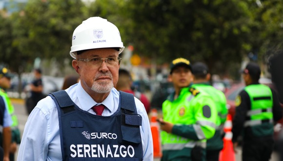 El Concejo Municipal de la Municipalidad de Santiago de Surco, liderada por Carlos Bruco, enviará un proyecto de ley al Congreso, para que serenos puedan tener más herramientas contra los delincuentes.