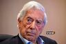 Mario Vargas Llosa está hospitalizado desde el sábado tras contagiarse de COVID, informa su hijo Álvaro