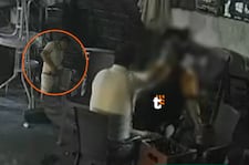 ¡De terror! Hombre dispara a su esposa en la cabeza dentro de restobar y la deja grave en UCI