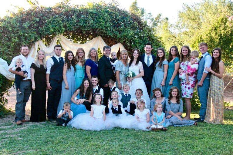 La familia LeBarón es una de las más reconocidas en México. Están vinculados a la iglesia de los mormones. (Foto: Facebook)