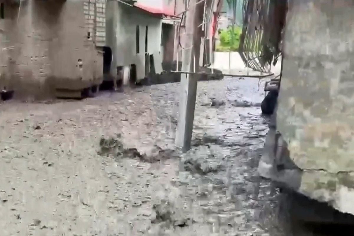 El río Sankirhuato se desbordó generando alarma entre la población. Foto: América Noticias