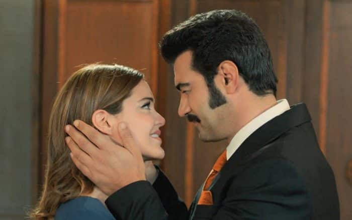 Züleyha y Demir están felices por la noticia del embarazo (Foto: Tims & B Productions)