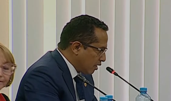 Presidente del JNE, Roberto Burneo, responde ante el Congreso tras irregularidades en la ONPE.