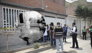 Prima de víctima de doble feminicidio en Carabayllo cree que asesino quiso llevarse los cuerpos: Había frazadas con sangre en la puerta