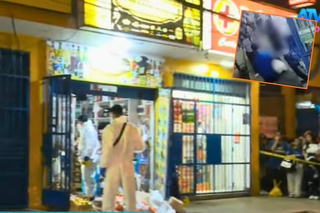 San Juan de Lurigancho: Sicario acribilla pareja afuera del mercado San Carlos | VIDEO