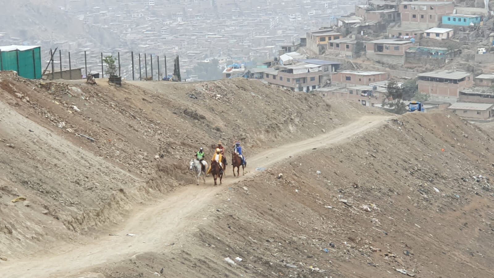 Los Reyes Magos en camino a asentamientos humanos lejanos. (PNP)