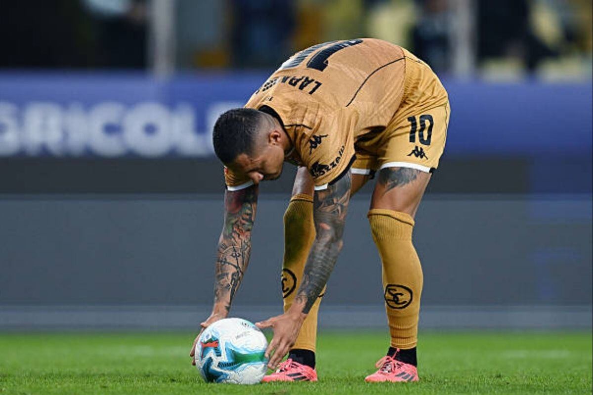 Gianluaca no pudo anotar en la tanda de penales para Spezia (Foto: Image Photo Agency)