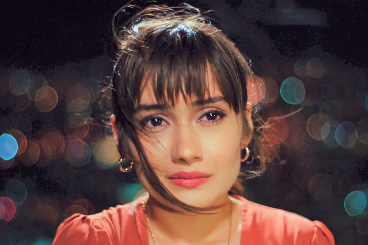 Zeynep empezó a dudar de Alihan (Foto: Med Yapim)