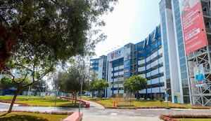 Universidad César Vallejo: Una estudiante muere al caer del piso doce en el campus de Los Olivos