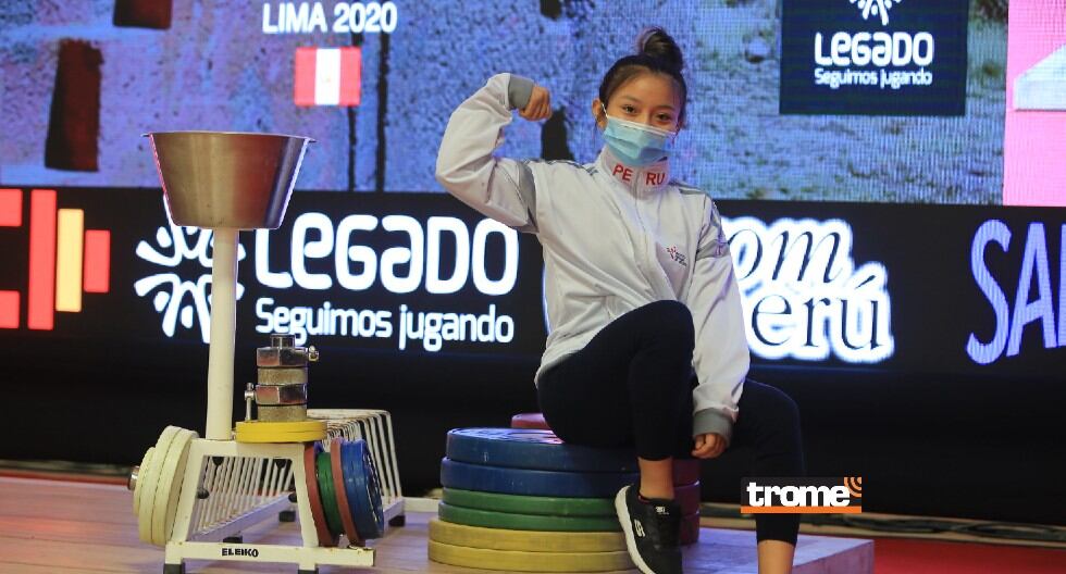 Analí Saldarriaga es una Joven campeona mundial de levantamiento de pesas. Tiene actualmente 17 años y quiere clasificar a los Panamericanos Santiago 2023. (Legado)