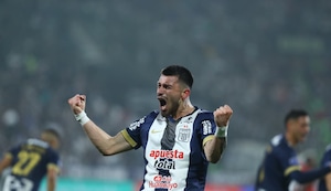 Alianza Lima se impuso 2-0 a la U. Católica de Ecuador con doblete de Cantero y pone un pie en cuartos de final de la Sudamericana