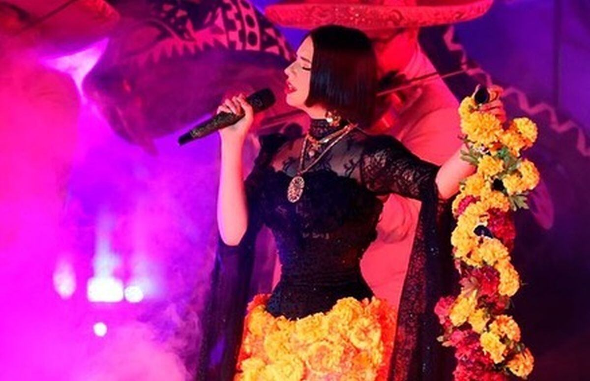 Durante su presentación en Ciudad de México (Foto: Ángela Aguilar / Instagram)