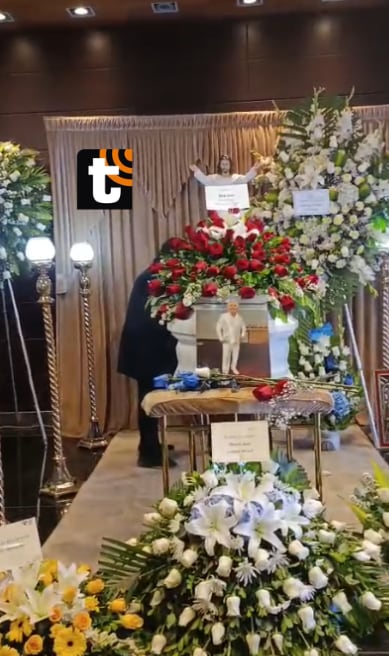 Restos de Manolo Rojas son velados en el Gran Teatro Nacional.