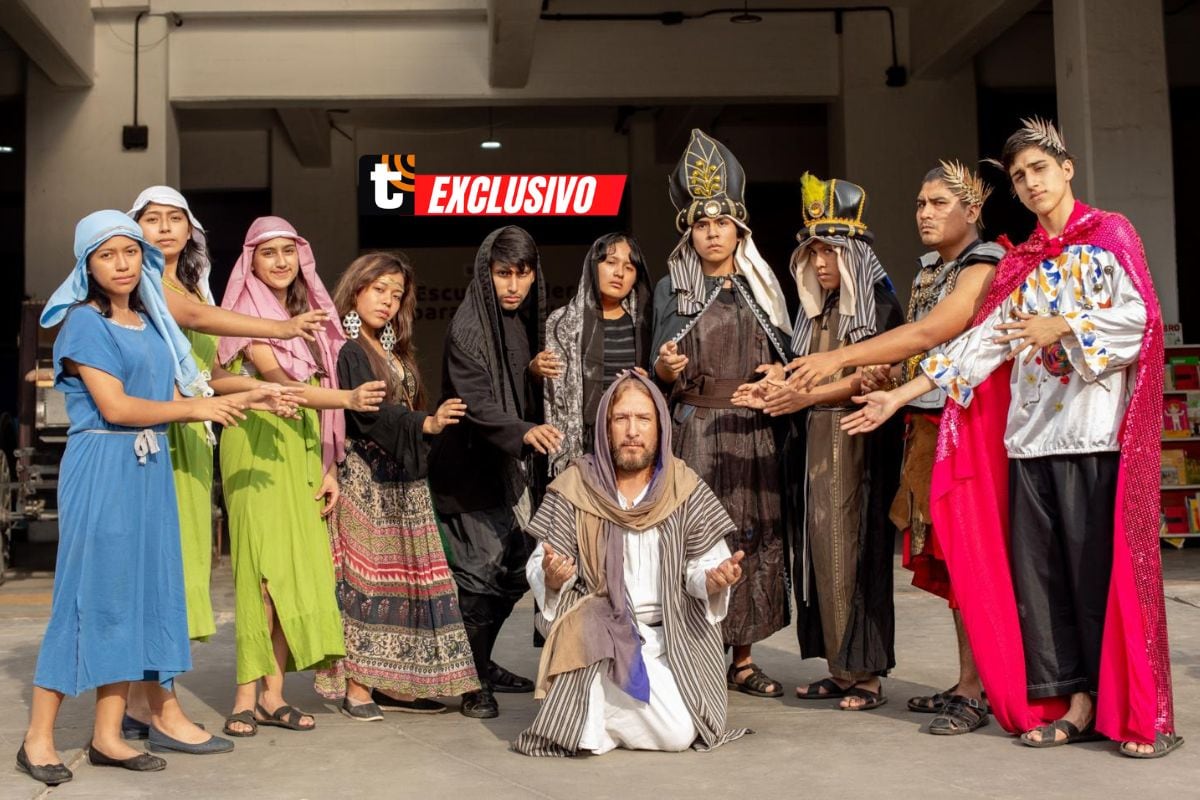 Parte del elenco de la obra. Foto: Britanie Arroyo / Trome.