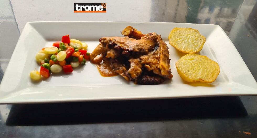 Restaurantes presentan deliciosos potajes para disfrutar por el partido Perú vs Ecuador, como 'Fetuccini Lapadula', del restaurante 'María Pastor'. (Trome / Isabel Medina)