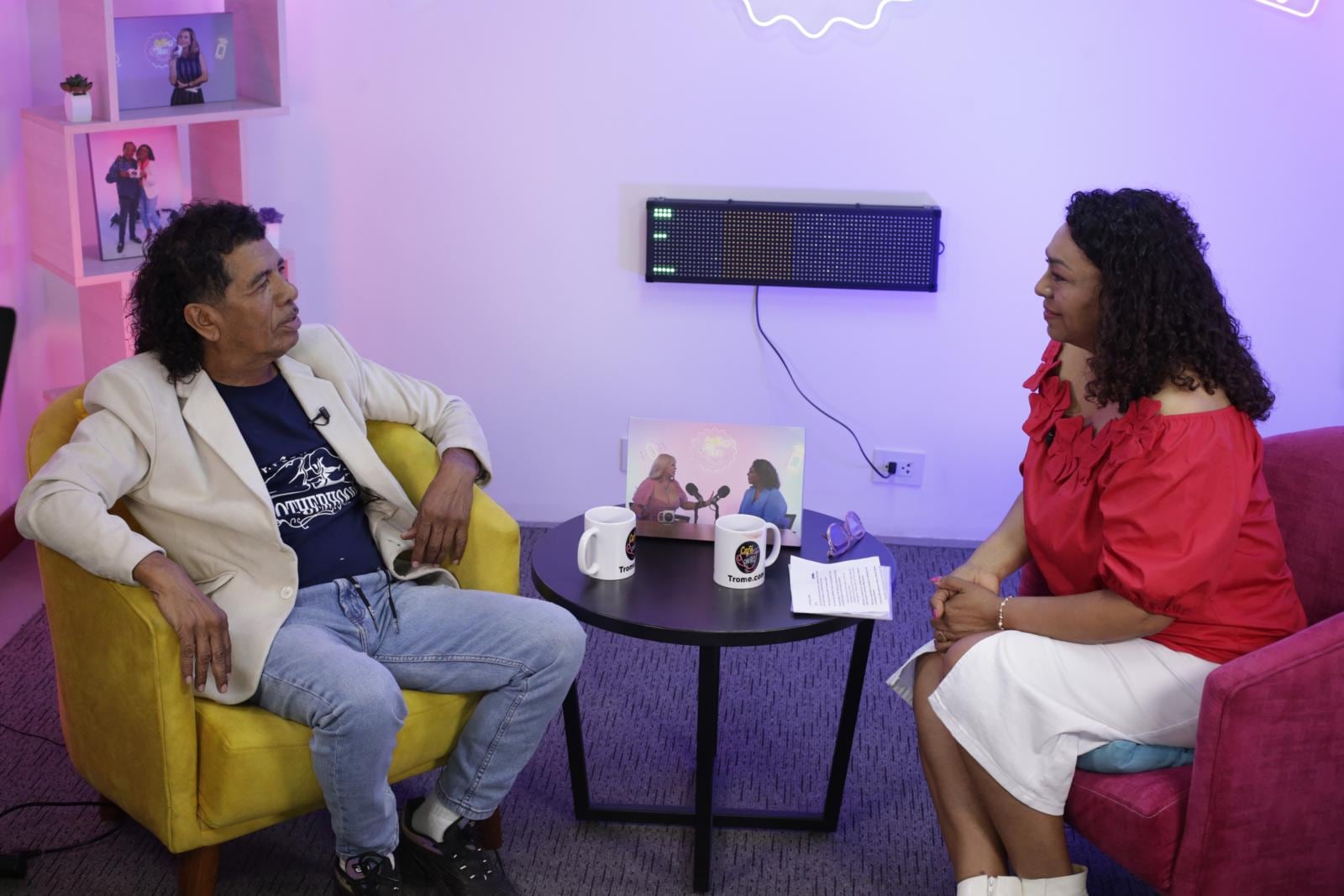 Cachay en el Café con la Chevez. Foto: Violeta Ayasta | @photo.gec