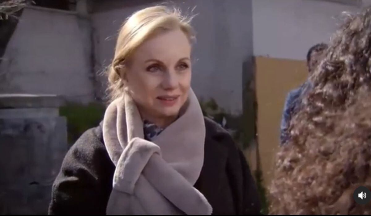 Aycen Inci como Ulviye (Foto: Stellar Yapım)