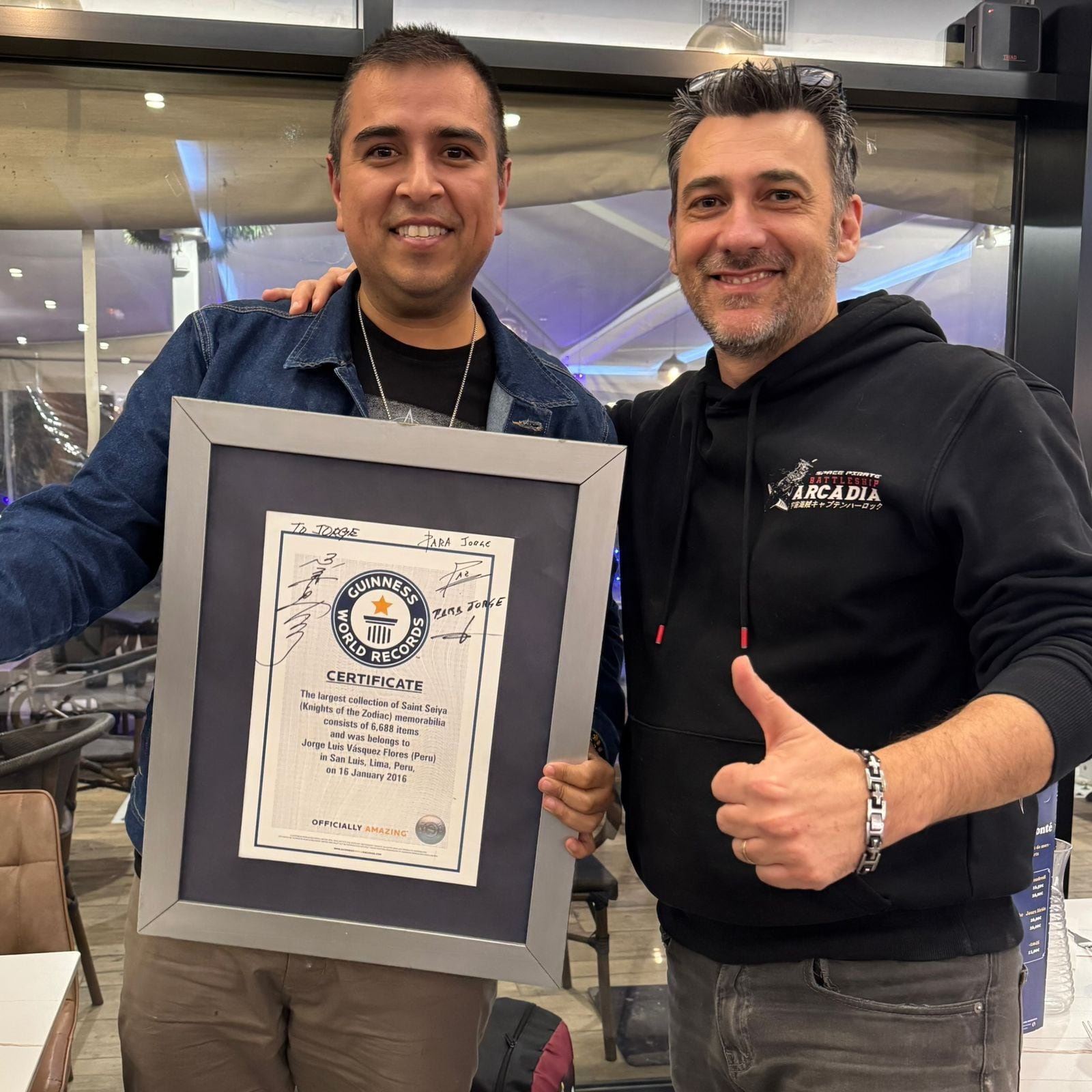 Jerome Alquie quedó impresionado con el Récord Guinness que posee 'Jorge de Pegaso'. (Foto: Jorge Vásquez)