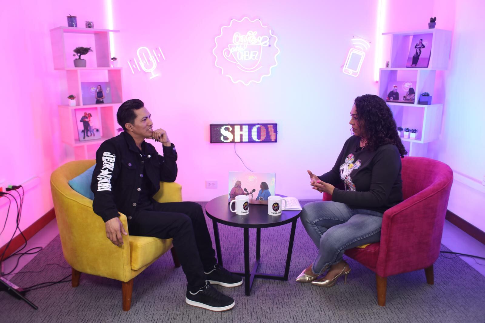 Pepino en el Café con la Chevez. Foto: Antonio Melgarejo / @photo.gec