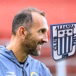 Hernán Barcos responde a pedido de los hinchas de Alianza Lima: “No depende...”