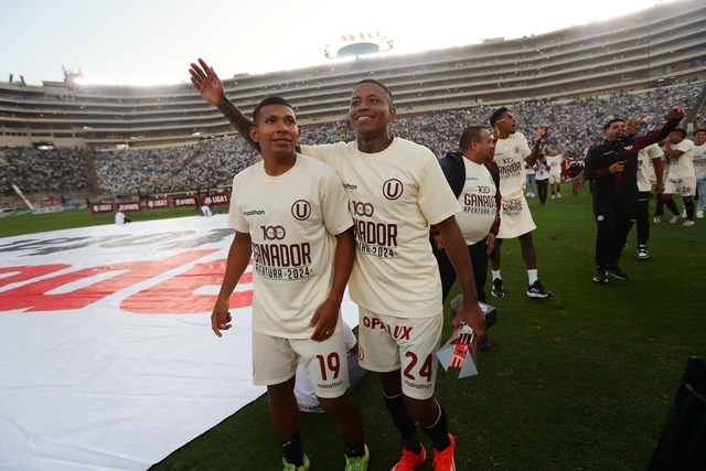 Celebración de Universitario como ganador del Torneo Apertura (Fotos: Jesús Saucedo)