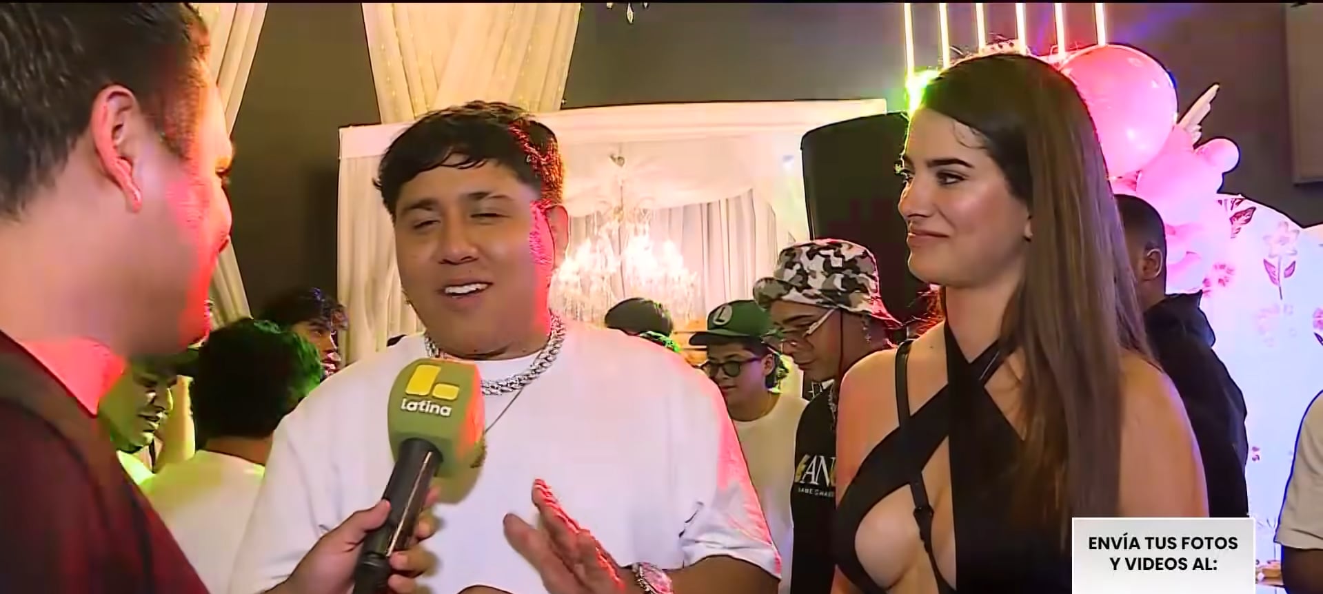 Modelo se luce muy cariñosa con el streamer. (Foto: Latina)