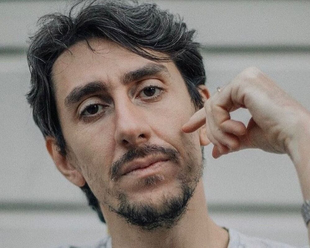 Faruk Günçay es interpretado por Onur Berk Arslanoğ (Foto: Onur Berk Arslanoğ / Instagram)