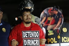 ¡EL MONSTRUO ROMPIÓ EN LLANTO! Cabecilla criminal derramó lágrimas durante su traslado aéreo al Perú