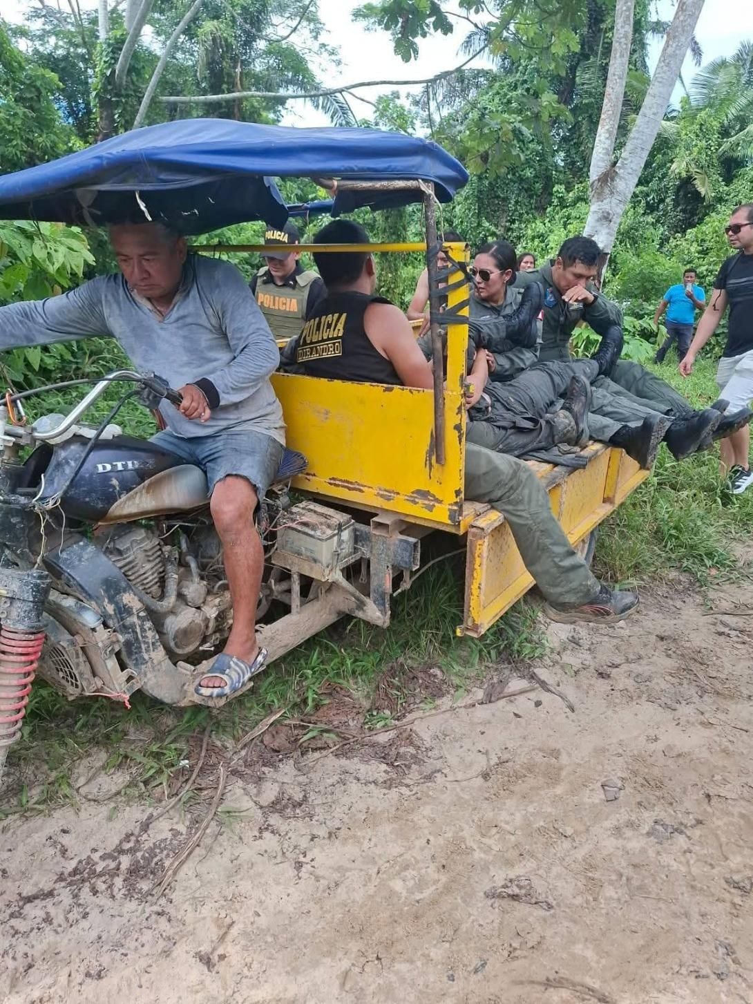 La aeronave policial cayó en una zona de quebradas tras presentar una falla mecánica cuando cubría la ruta Contamana-Pucallpa.
