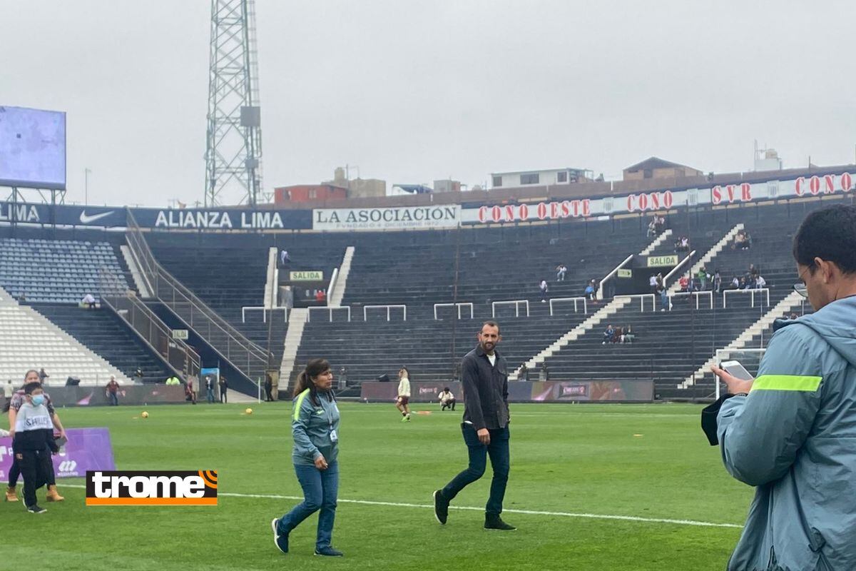 Hernán Barcos decidió asistir a clásico femenino en Matute (@clubALoficial)
