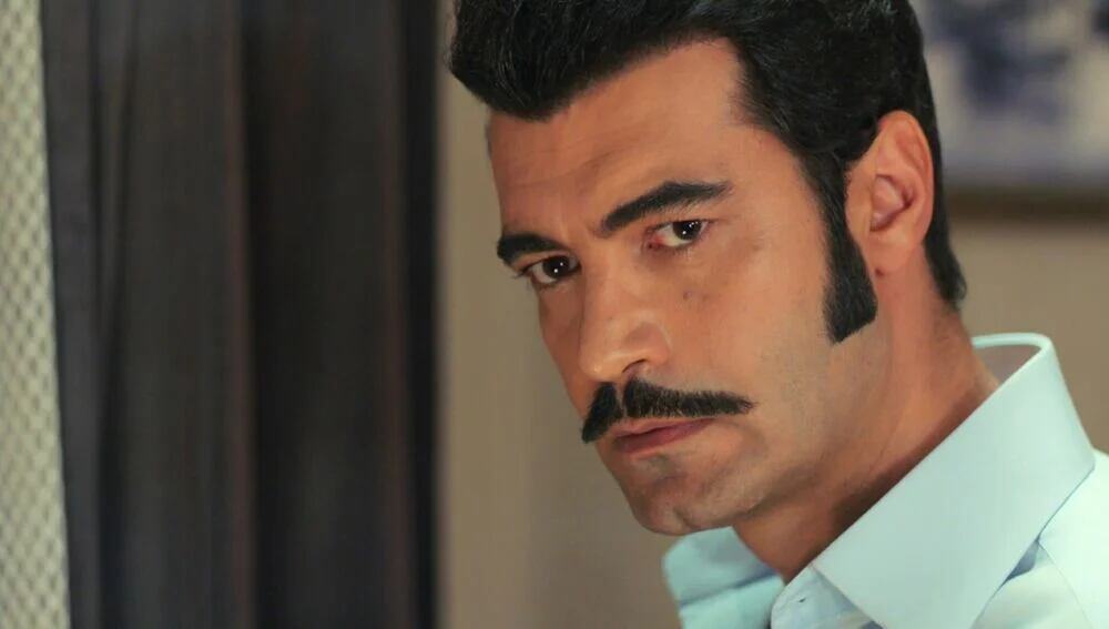 Demir niega a Ümit (Foto: Tims & B Productions)