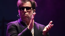 El Búho disfruta al ‘Salmón’ Andrés Calamaro