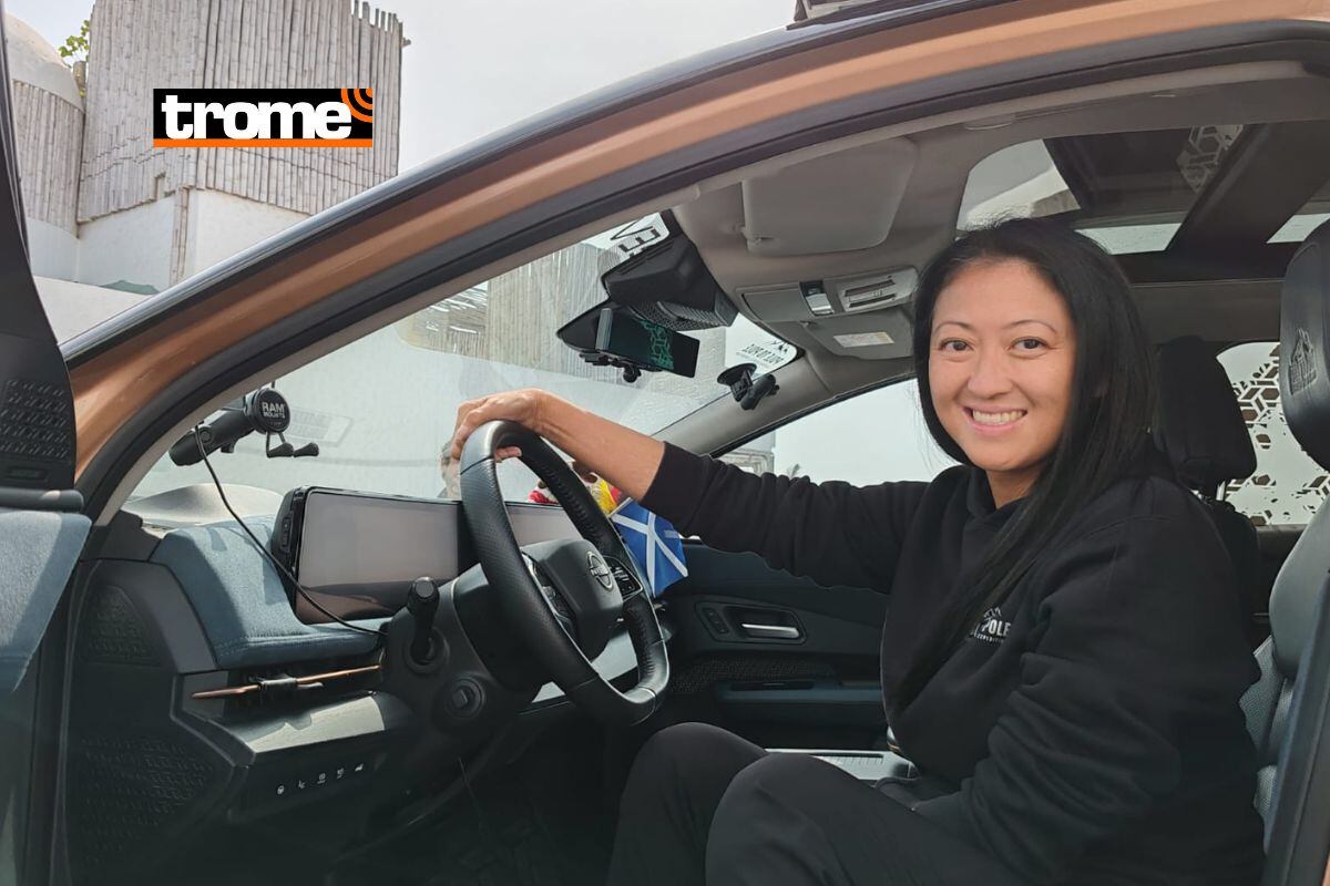 Julie acompaña a su esposo en esta gran travesía y ambos han vencido las dificultades de los caminos, climas y otras situaciones que se les están presentando durante el viaje. Foto: Katty Gines.