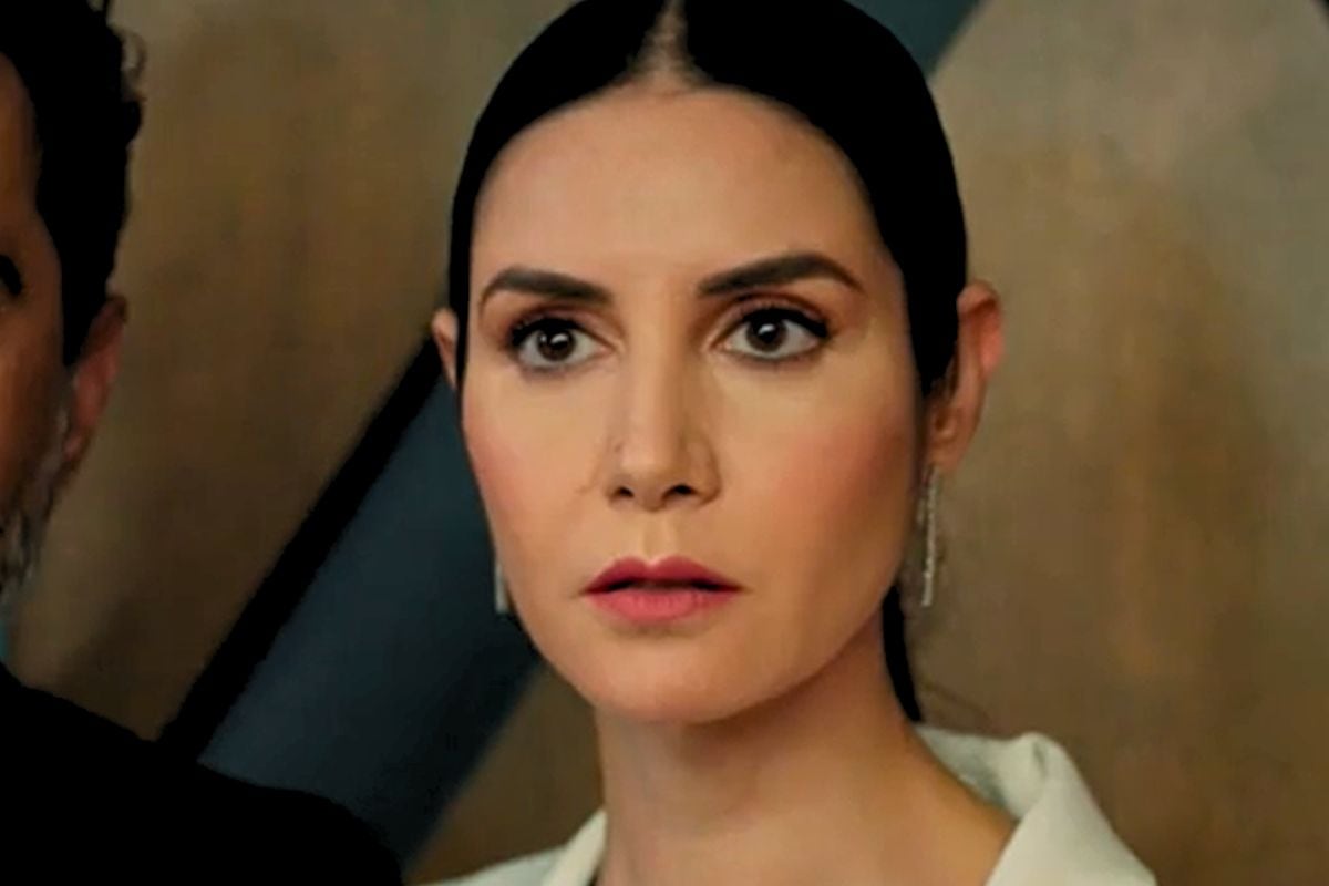 La actriz Ahu Yağtu como Suzan Manyasli en la telenovela turca "Hermanos" (Foto: NG Medya)