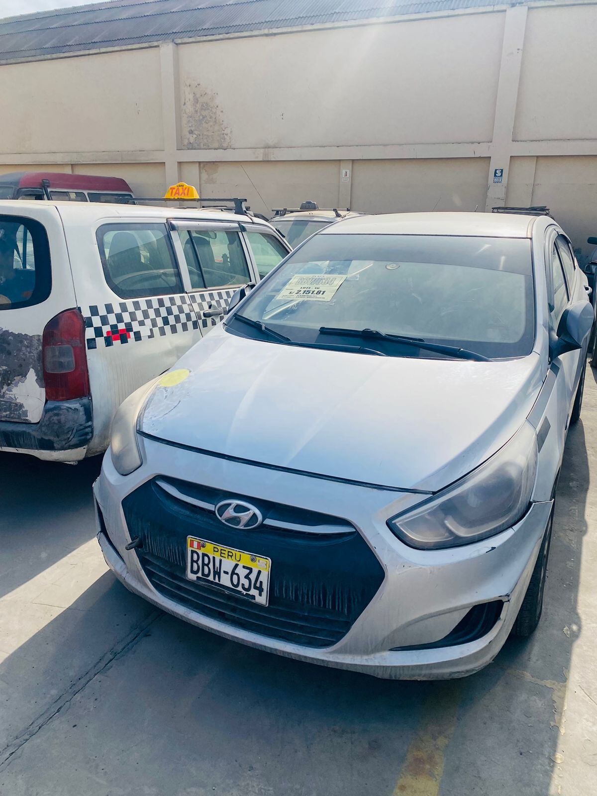 A la subasta solo ingresarán mayores de edad presentando su documento de identidad.