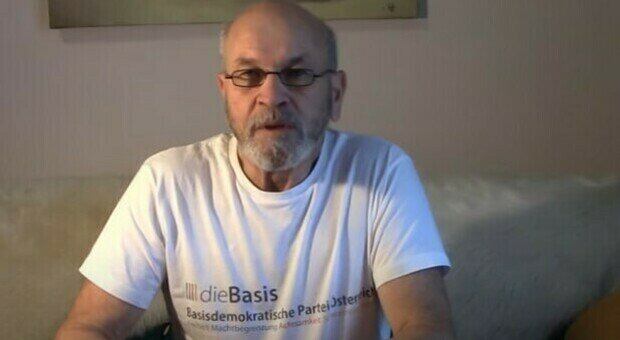 Johann Biacsics murió de coronavirus a los 65 años. (Captura de video).