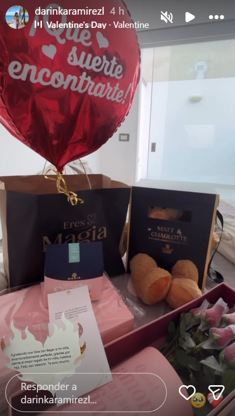 Darinka Ramírez mostró el obsequio que le hizo su pareja en San Valentín.