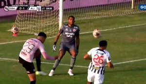 El gol de Kevin Serna en el Alianza- Boys: Pelotazo le rebotó en la cabeza | VIDEO